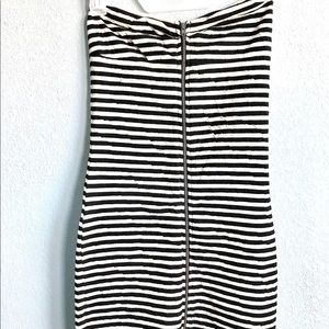 Dress black and white lines